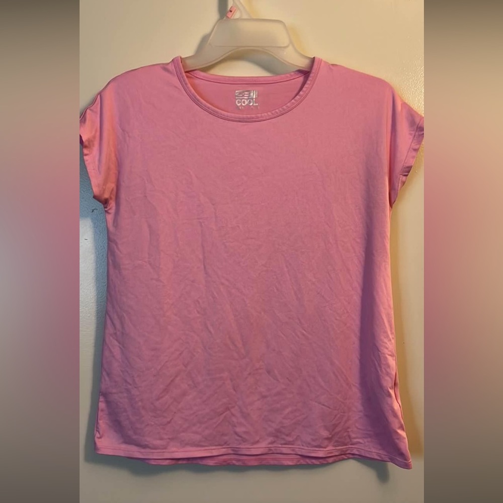 🌺 Pink 32 Degrees Top 🌺